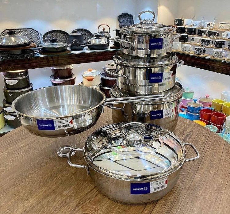 0f9032ea-ed10-4f66-8a39-13f2def703d4 سرویس قابلمه استیل 9 پارچه کرکماز مدل استرا - تصویر 1